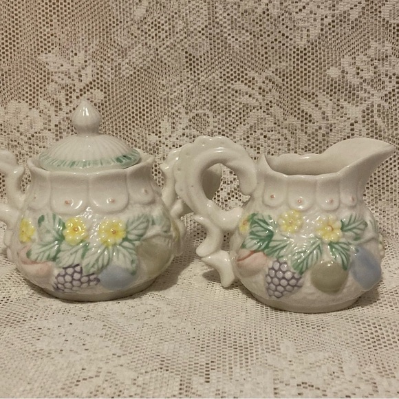 Vintage Porcelain Sugar and Creamer Set with Fruit and Flower Motif - Picture 2 of 7